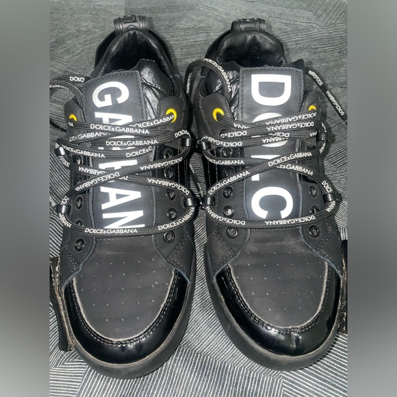 dolce gabbana black shoes. - Picture 1 of 7